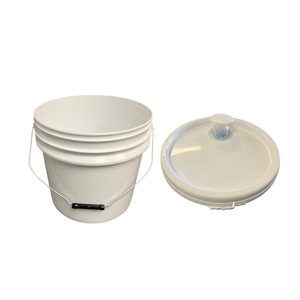 Justforfishing.com 4 Gallon Bucket with Pour Spout Lid- Food Grade (BPA Free Plastic)