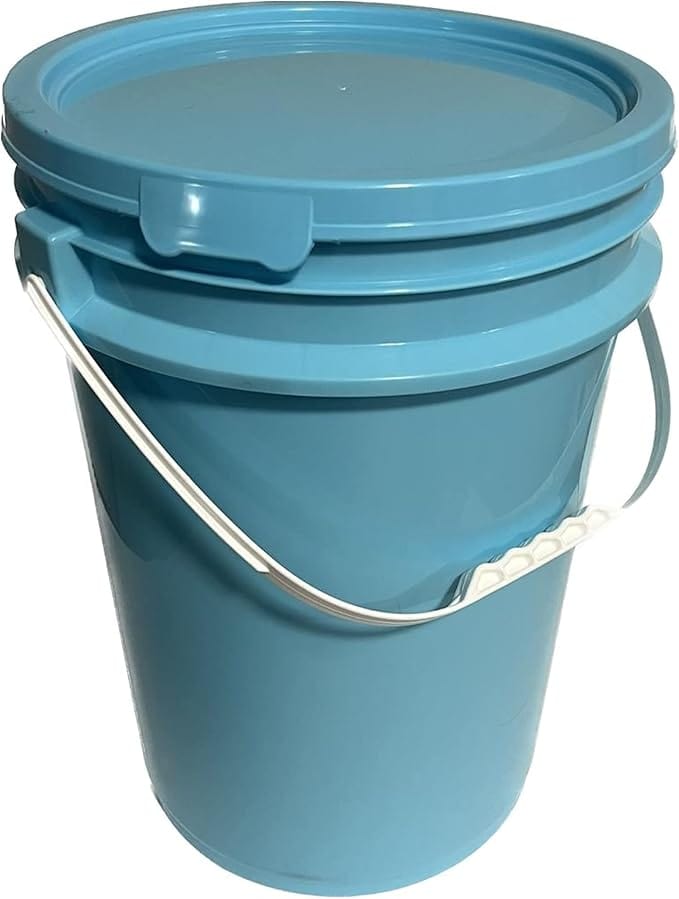 Lee Fisher Sports Bucket Lee Fisher Sports Bucket - 6 Gallon Bucket with Lid, Aqua Blue